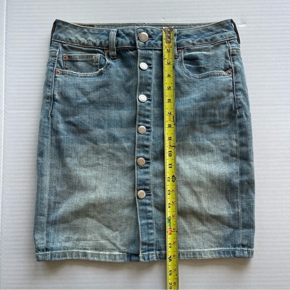 American Eagle High Rise Pencil Light Blue Denim Button Up Skirt Size 6 - Picture 7 of 9